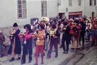 Die Musikkapelle Laas bei einem "ihrer" Fasnachtsumzüge im Jahre 1971